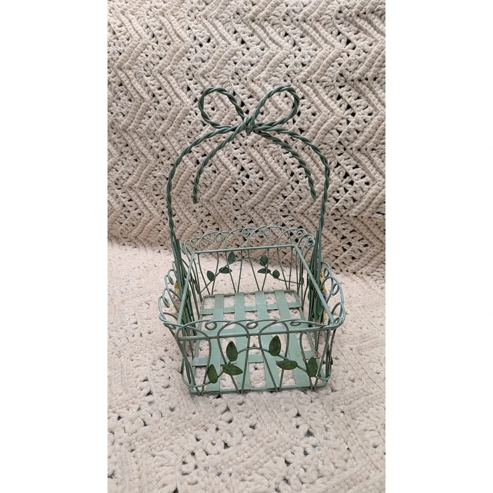 Vintage Sage Green Wire Basket Flower Bouquet Accents Twisted Bow Handle 7x5